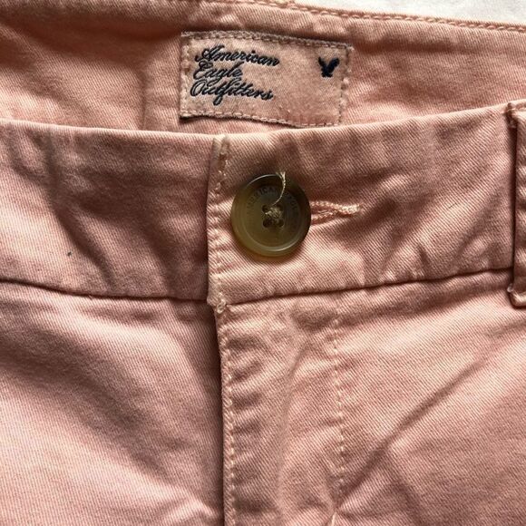 American Eagle Outfitters stretch shorts apricot Size 2 excellent condition - Picture 2 of 7